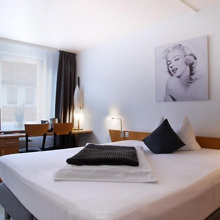 Hogh Hotel Heilbronn Exterior foto